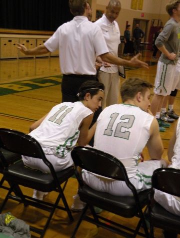 Maui Sze (left) and Will Merriman prepare to enter the game.