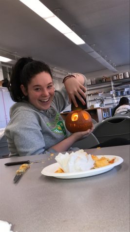 Lauren Lindbald Carving Pumpkins