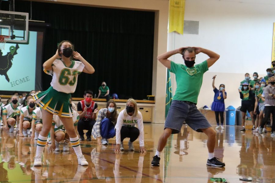 Cheerleaders and Staff during supersonic tradition